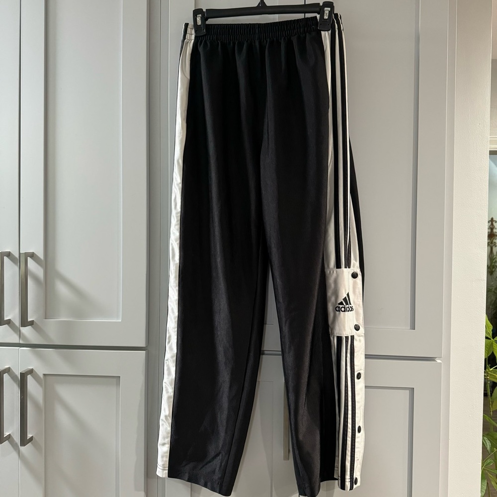 Adidas Warmup Pants with Snaps to Knees size small